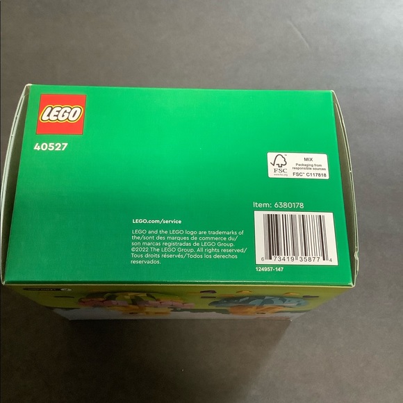 Lego Chicks # 40527 NIB - Picture 4 of 5